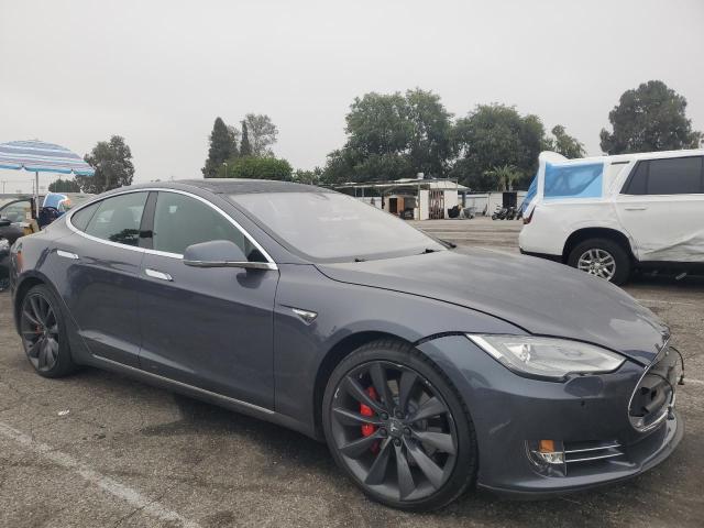 5YJSA1H10EFP60690 - 2014 TESLA MODEL S GRAY photo 4