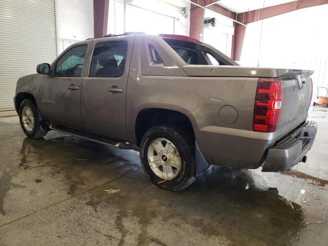 3GNTKFE32BG237141 - 2011 CHEVROLET AVALANCHE LT GRAY photo 2