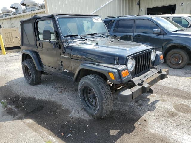 1J4FA29P0YP770425 - 2000 JEEP WRANGLER / SE BLACK photo 4