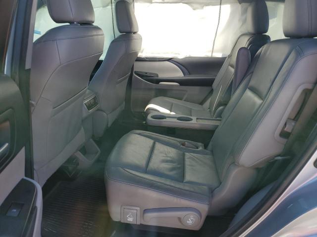 5TDKKRFH0GS502857 - 2016 TOYOTA HIGHLANDER XLE Արծաթագույն լուսանկար 11