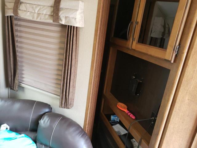 573TR3621G3303819 - 2016 GRAN REFLECTION TAN photo 5