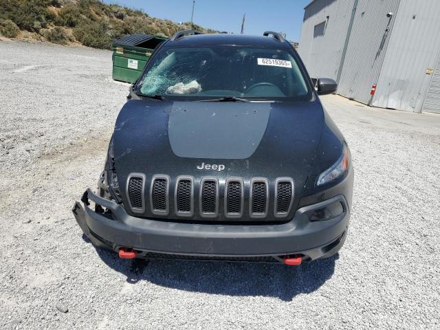 1C4PJMBS8GW352316 - 2016 JEEP CHEROKEE TRAILHAWK BLACK photo 5
