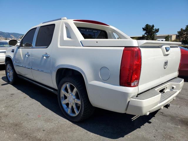 3GYFK62848G188890 - 2008 CADILLAC ESCALADE EXT WHITE photo 2