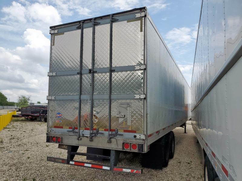 1UYVS25387U122916 - 2007 UTILITY VAN WHITE photo 4