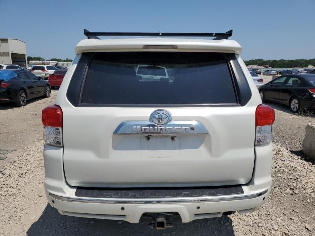 JTEBU5JR9D5121590 - 2013 TOYOTA 4RUNNER SR5 WHITE photo 6