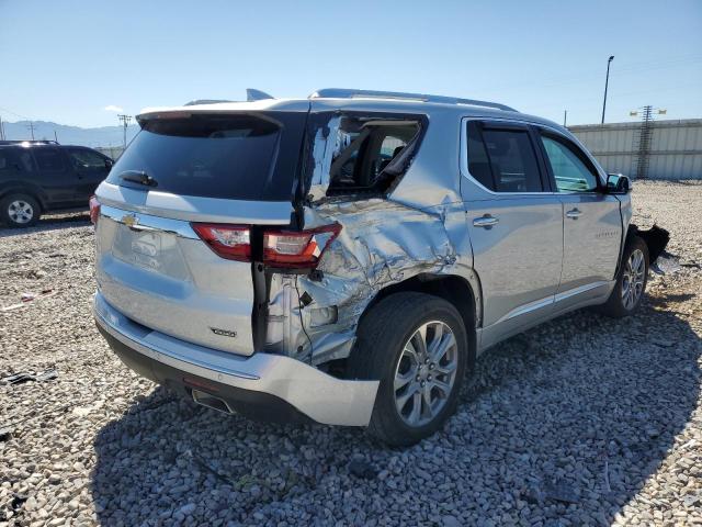 1GNERKKW3JJ272926 - 2018 CHEVROLET TRAVERSE PREMIER SILVER photo 3