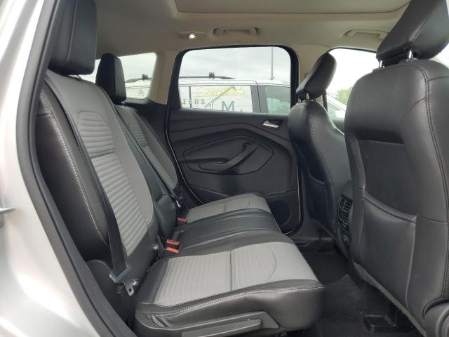 1FMCU9GD6JUC25642 - 2018 FORD ESCAPE SE Argent photo 11