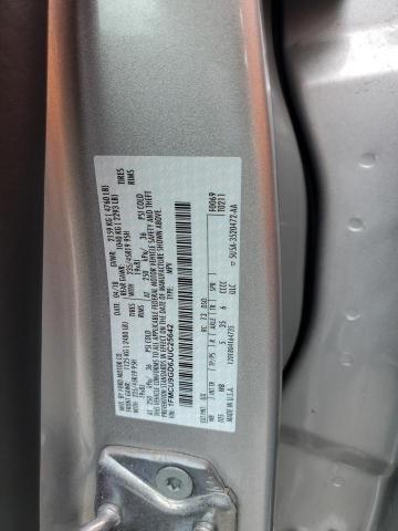 1FMCU9GD6JUC25642 - 2018 FORD ESCAPE SE Argent photo 13