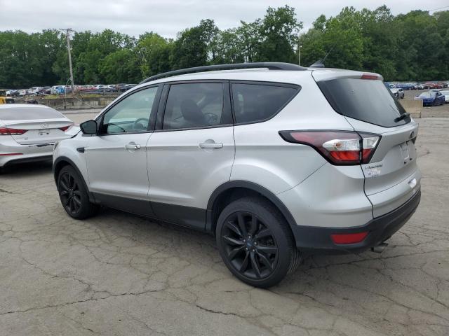 1FMCU9GD6JUC25642 - 2018 FORD ESCAPE SE Argent photo 2