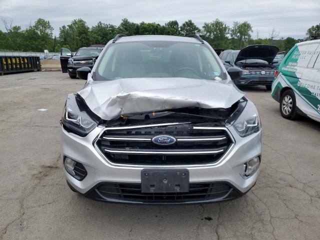 1FMCU9GD6JUC25642 - 2018 FORD ESCAPE SE Argent photo 5