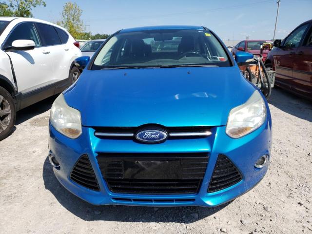 1FAHP3H20CL140788 - 2012 FORD FOCUS SEL BLUE photo 5