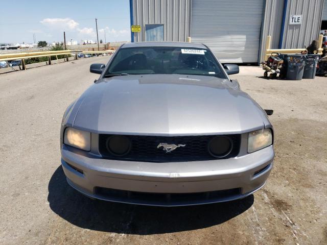 1ZVFT82H265179136 - 2006 FORD MUSTANG GT GRAY photo 5