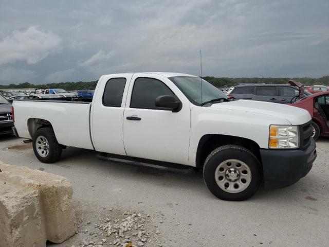 1GCRCPE04DZ212630 - 2013 CHEVROLET SILVERADO C1500 WHITE photo 4