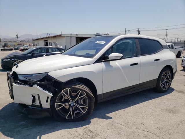 WB523CF08SCS12540 - 2025 BMW IX XDRIVE50 WHITE photo 1