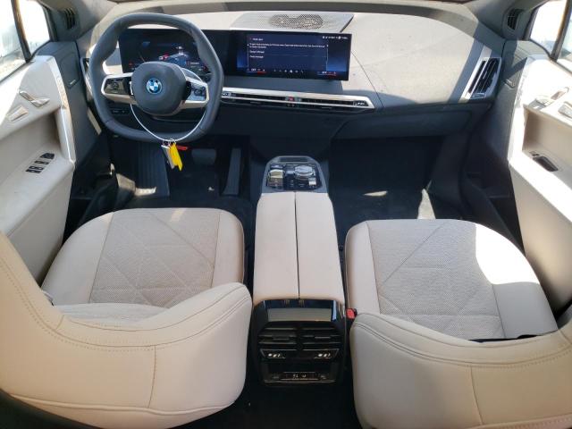 WB523CF08SCS12540 - 2025 BMW IX XDRIVE50 WHITE photo 8