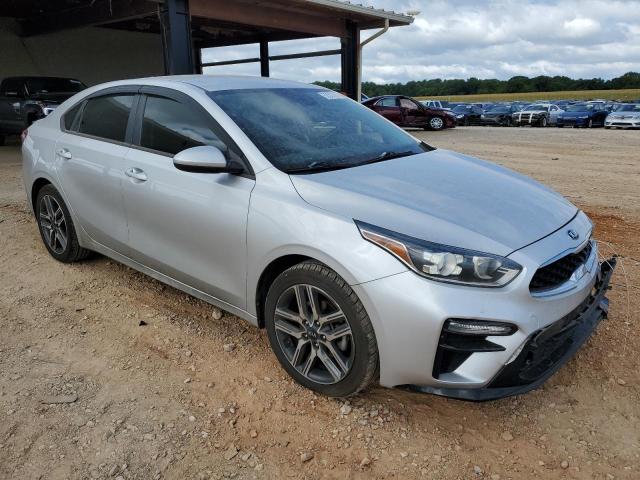 3KPF34AD2KE015751 - 2019 KIA FORTE GT LINE SILVER photo 4