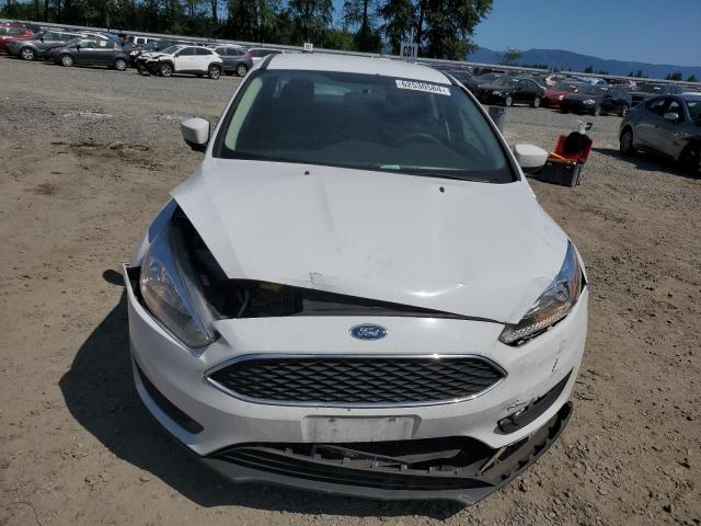 1FADP3FE3JL246919 - 2018 FORD FOCUS SE WHITE photo 5