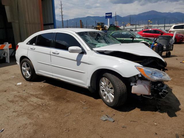 1C3CCBAB8DN588730 - 2013 CHRYSLER 200 LX WHITE photo 4