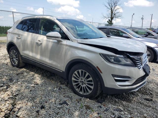 5LMCJ3D97HUL34141 - 2017 LINCOLN MKC RESERVE WHITE photo 4