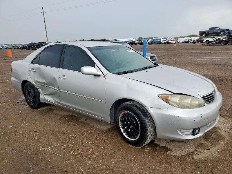 4T1BE32K26U676537 - 2006 TOYOTA CAMRY LE SILVER photo 4