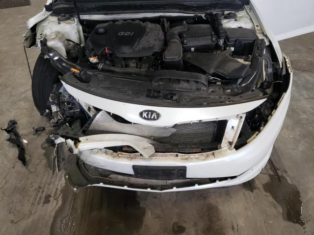 KNAGM4A76F5633486 - 2015 KIA OPTIMA LX WHITE photo 11