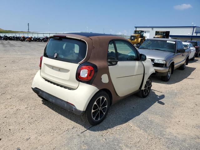 WMEFJ5DA8GK050328 - 2016 SMART FORTWO CREAM photo 3