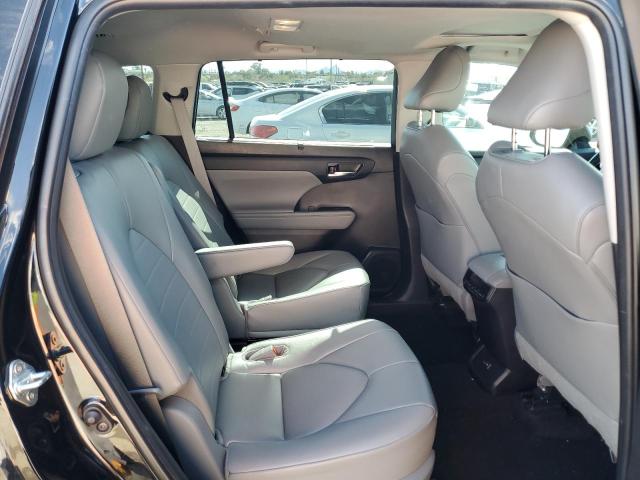 5TDKDRAH3PS023141 - 2023 TOYOTA HIGHLANDER L BLACK photo 11