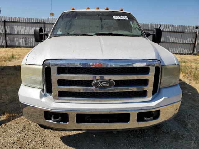 1FTWW32P35EB30062 - 2005 FORD F350 SUPER DUTY WHITE photo 5