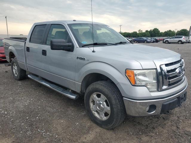 1FTFW1EV5AFC38976 - 2010 FORD F150 SUPERCREW SILVER photo 4