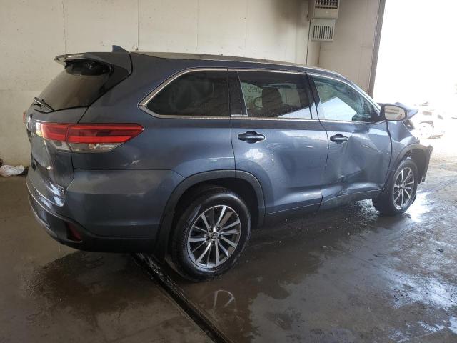 5TDJZRFH7KS963912 - 2019 TOYOTA HIGHLANDER SE BLUE photo 3