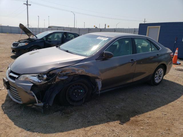 4T4BF1FK6GR569882 - 2016 TOYOTA CAMRY LE GRAY photo 1