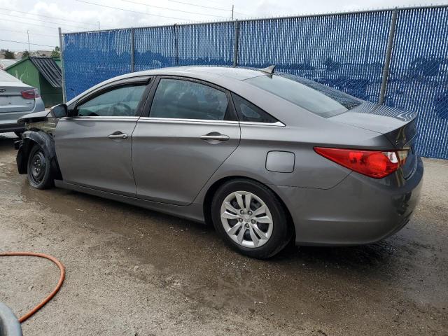 5NPEB4AC3BH251388 - 2011 HYUNDAI SONATA GLS GRAY photo 2