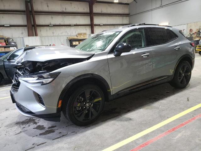 LRBFZPR43PD041447 - 2023 BUICK ENVISION ESSENCE Gümüş foto 1