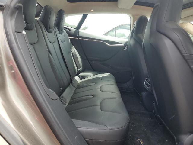 5YJSA1E24GF139565 - 2016 TESLA MODEL S ნაცრისფერი ფოტო 10