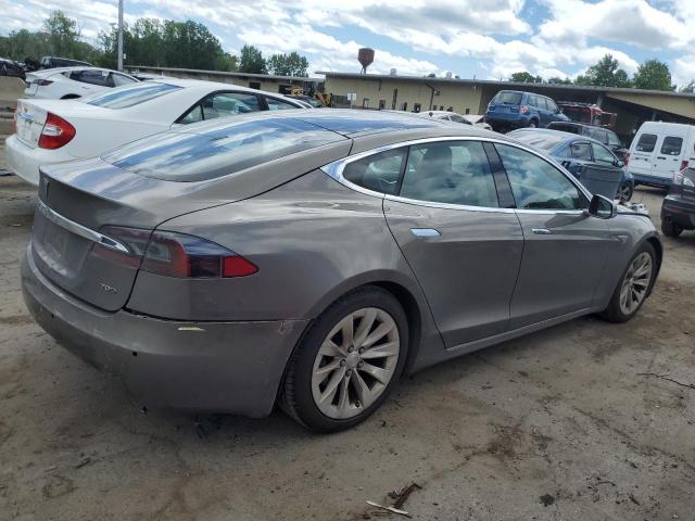 5YJSA1E24GF139565 - 2016 TESLA MODEL S ნაცრისფერი ფოტო 3