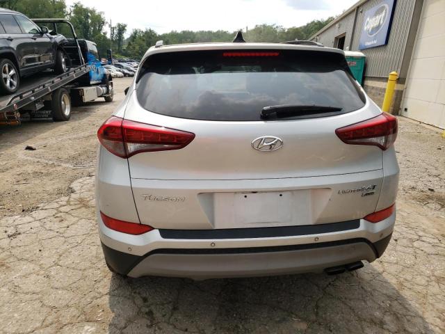 KM8J3CA29JU683416 - 2018 HYUNDAI TUCSON VALUE SILVER photo 6