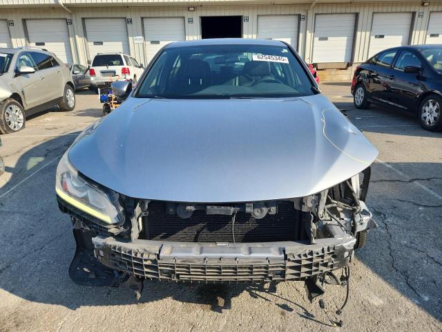 1HGCR2F50HA201681 - 2017 HONDA ACCORD SPORT SILVER photo 5