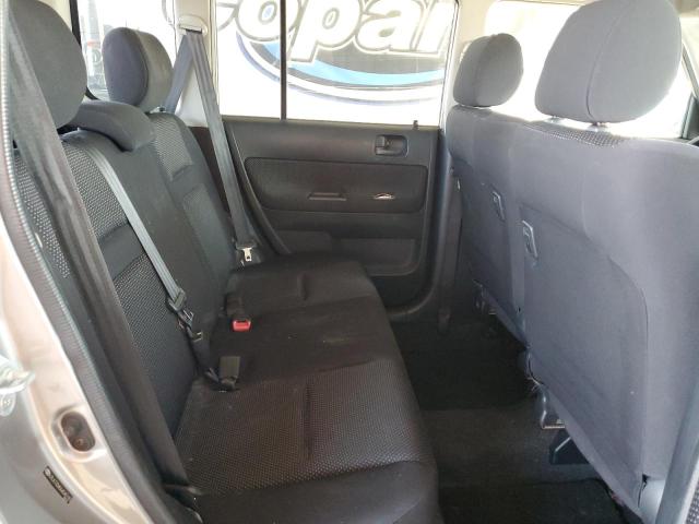 JTLKT334064045185 - 2006 TOYOTA SCION XB GRAY photo 10