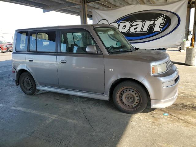 JTLKT334064045185 - 2006 TOYOTA SCION XB GRAY photo 4