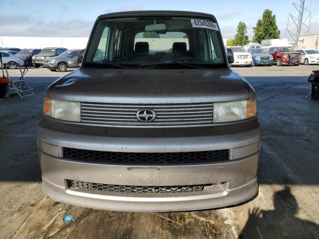 JTLKT334064045185 - 2006 TOYOTA SCION XB GRAY photo 5