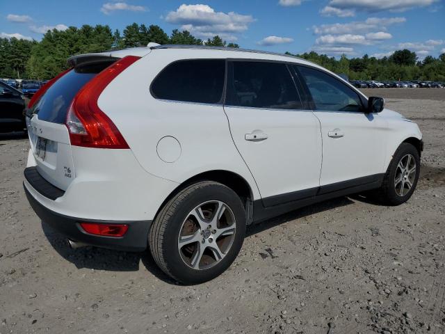 YV4902DZ3D2466749 - 2013 VOLVO XC60 T6 WHITE photo 3