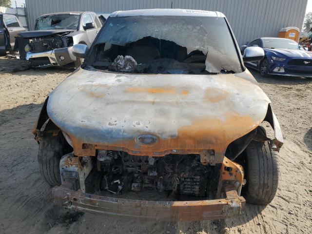 KNDJN2A2XE7722284 - 2014 KIA SOUL SILVER photo 5