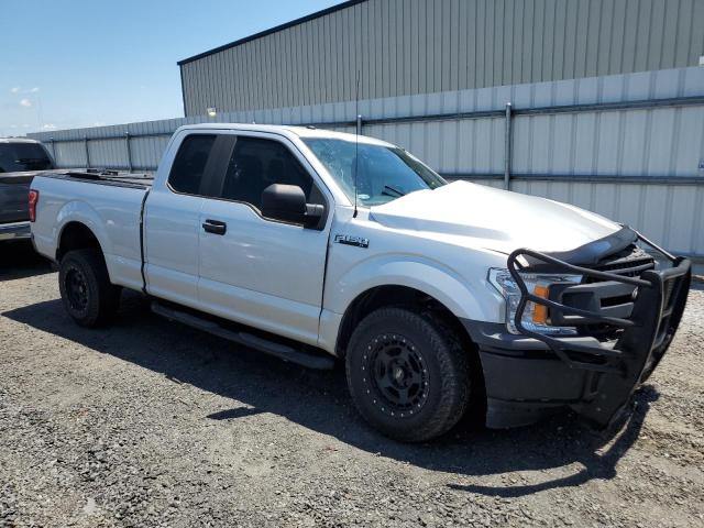 1FTEX1C5XKKE98309 - 2019 FORD F150 SUPER CAB SILVER photo 4