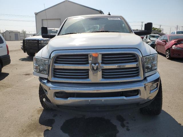 3C6UR5DL0JG135265 - 2018 RAM 2500 SLT WHITE photo 5