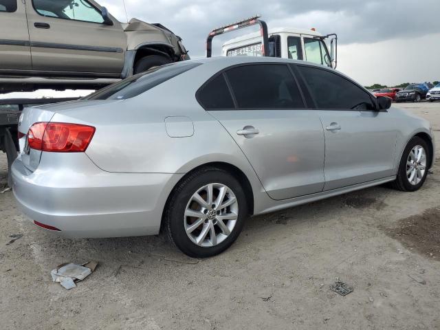 3VW2K7AJ1DM254089 - 2013 VOLKSWAGEN JETTA BASE 银色 照片 3