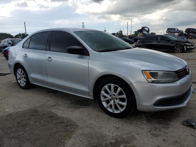 3VW2K7AJ1DM254089 - 2013 VOLKSWAGEN JETTA BASE 银色 照片 4