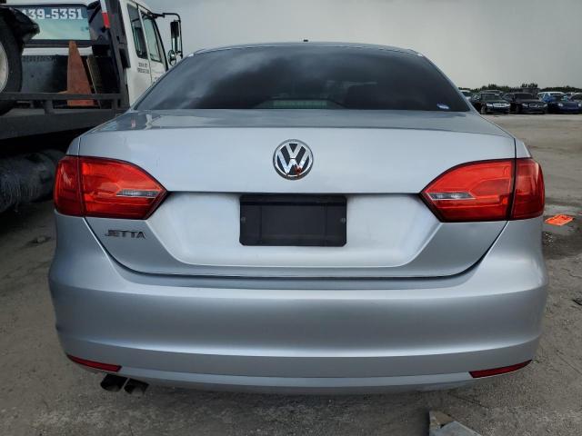 3VW2K7AJ1DM254089 - 2013 VOLKSWAGEN JETTA BASE 银色 照片 6
