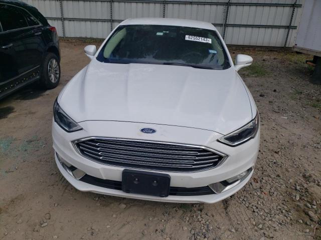 3FA6P0HD6HR353633 - 2017 FORD FUSION SE WHITE photo 5