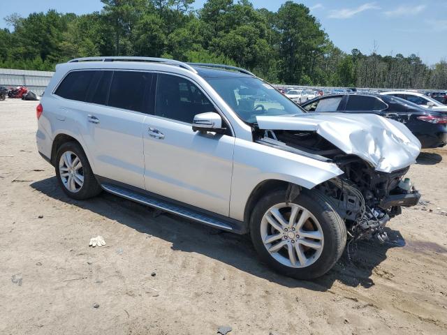 4JGDF6EE8HA873486 - 2017 MERCEDES-BENZ GLS 450 4MATIC SILVER photo 4
