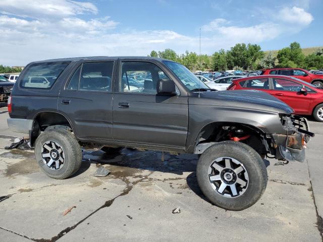 JT3HM84R6V0025396 - 1997 TOYOTA 4RUNNER SR5 GRAY photo 4